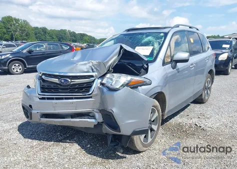 2017 Subaru Forester 2.5I Premium из США, поврежденный, VIN JF2SJAGC7HH557515